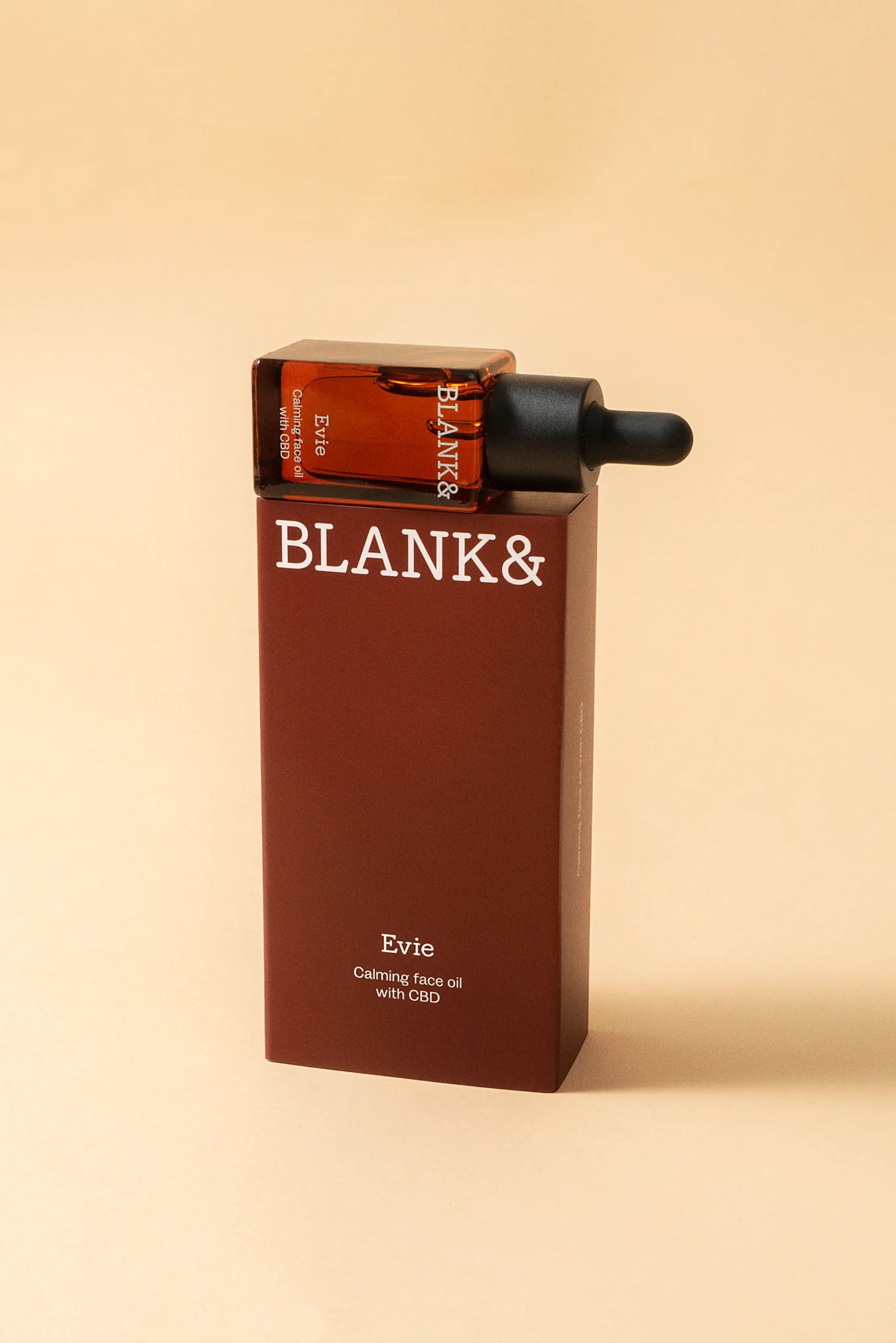 Blank& | Evie - Image 3